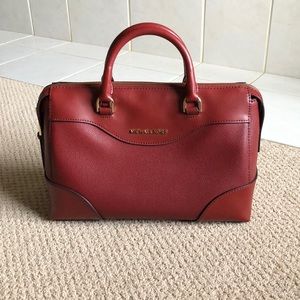 MICHAEL KORS Satchel